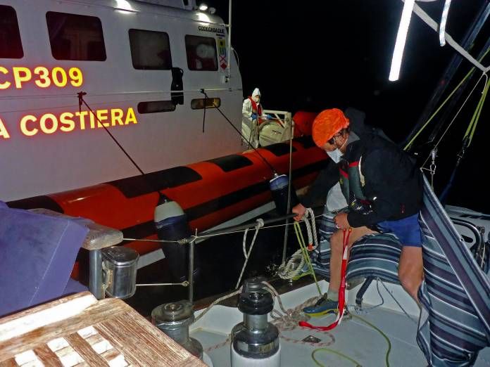 Migrants saved by the Italian authorities after denied help from Malta