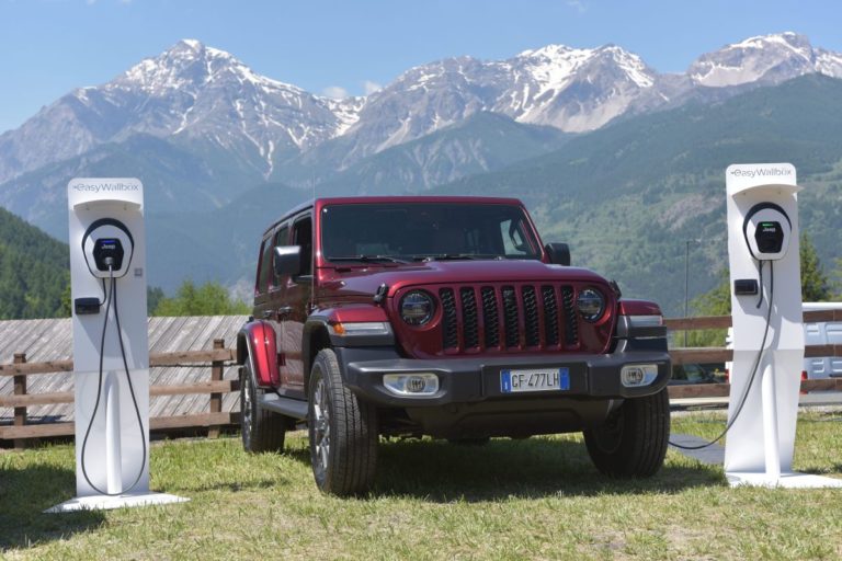 Jeep Wrangler 4xe con Free2Move eSolutions