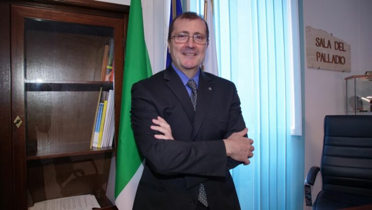 Confintesa “Per semplificare P.A. serve cambio cultura della dirigenza”