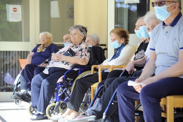 Emilia Romagna, riaperti i centri diurni per anziani e disabili