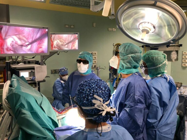 Scopre con controlli post Covid raro tumore cardiaco, salvato