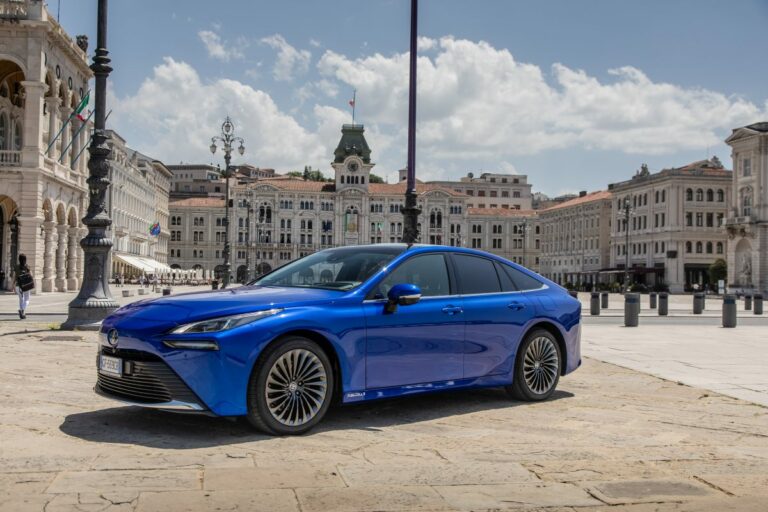 Toyota presenta tecnologia fuel cell a idrogeno a Regione Fvg