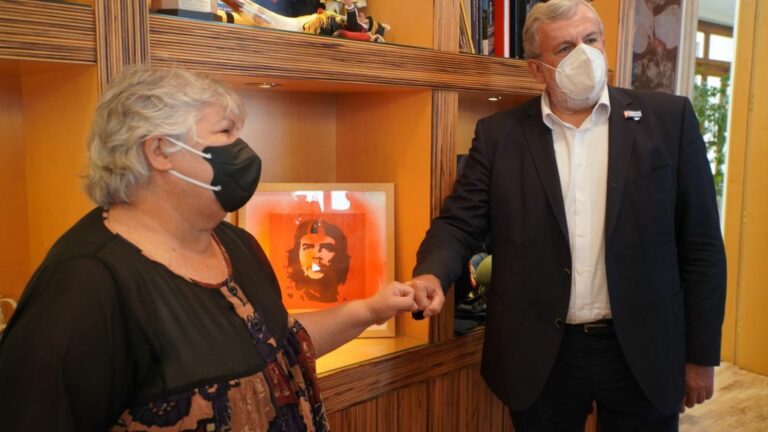 Puglia, Emiliano incontra Aleida Guevara