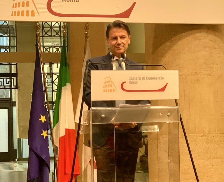 Conte “Non faccio il prestanome, Grillo esca dall’ambiguità”