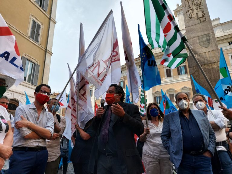 Scuola, Anief “Serve una soluzione definitiva al precariato”