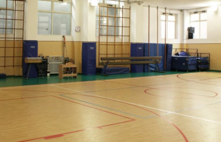 Edilizia scolastica, 130 mln per interventi su palestre e mense