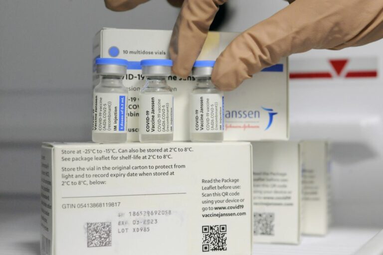 Vaccino, in Campania 5 milioni di somministrazioni
