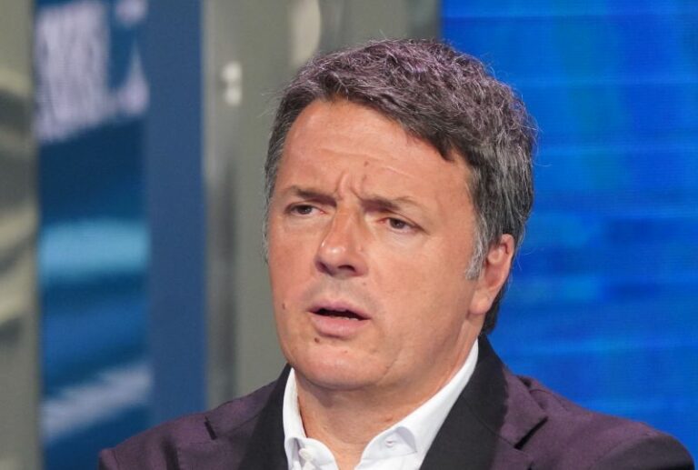 Ddl Zan, Ferragni “Che schifo che fate politici”, Renzi “Qualunquista”