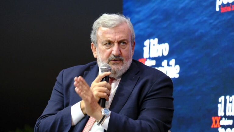 Vaccino, da lunedì riprende in Puglia la normale programmazione