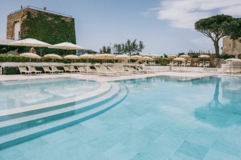 Aeroviaggi lancia il nuovo brand “MANGIA’S” Sea View Resorts & Clubs