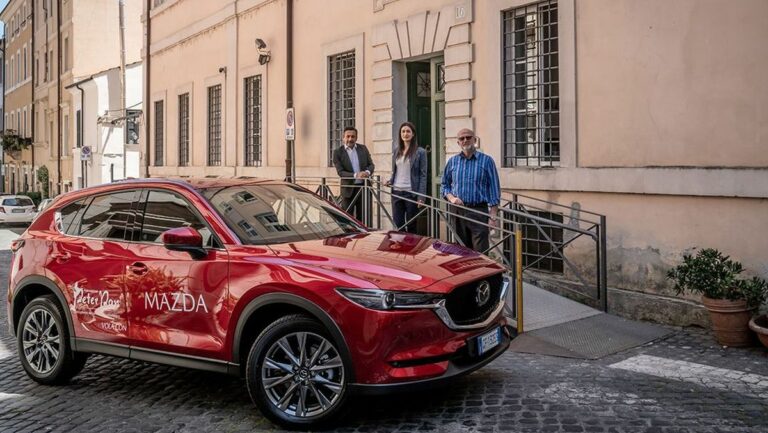 Mazda con Peter Pan per sostenere famiglie bambini oncologici