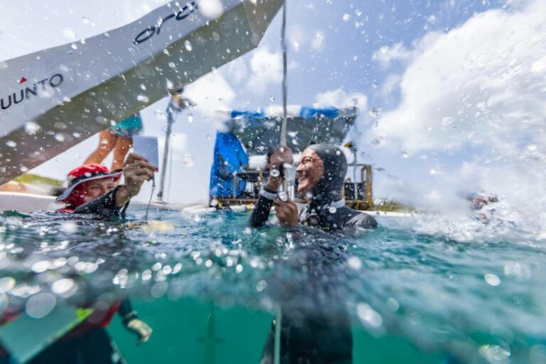 Record del mondo di Alessia Zecchini, -74 al Vertical Blue