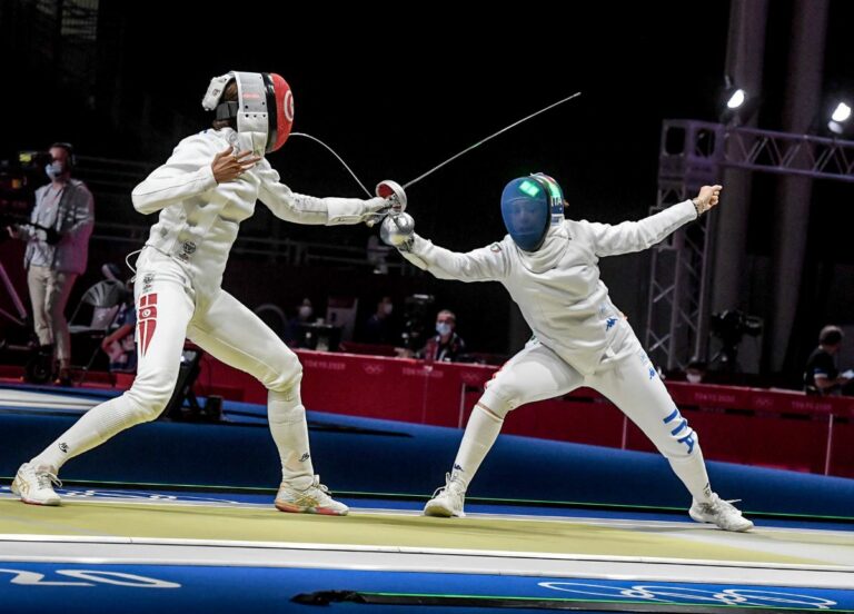 Subito Italia-Russia nella prova a squadre spada donne