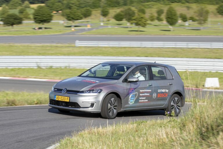 Bosch amplia la gamma di veicoli elettrici