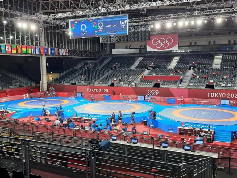 Lotta, Myles Nazem Amine Mularoni contro colombiano Mendez