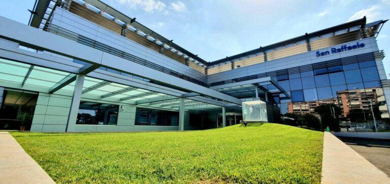 Un anticorpo monoclonale dimezza l’emicrania nei pazienti cronici