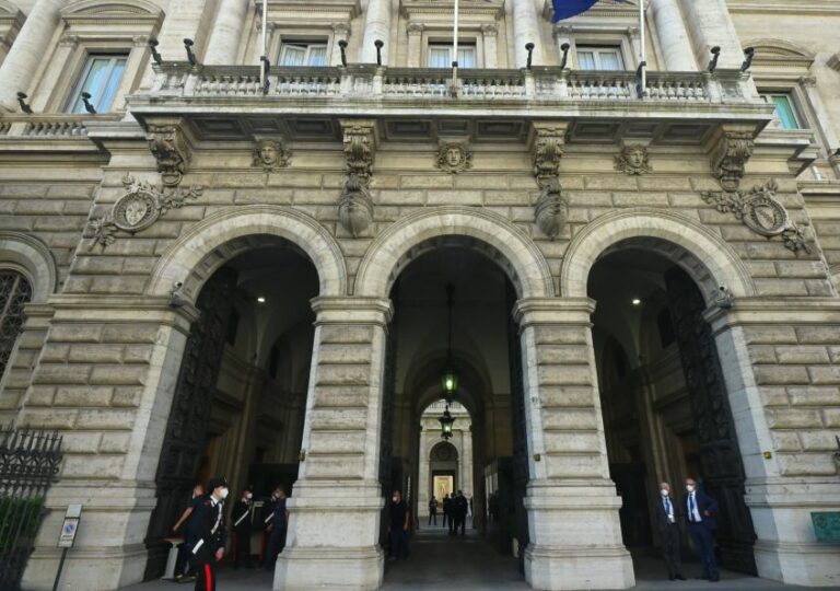 Bankitalia, nuovo record debito pubblico a giugno