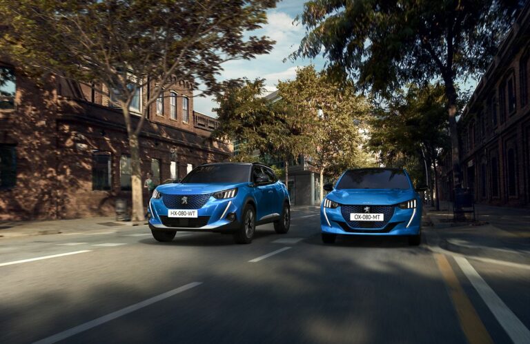 Una vacanza a zero emissioni con la gamma elettrica Peugeot