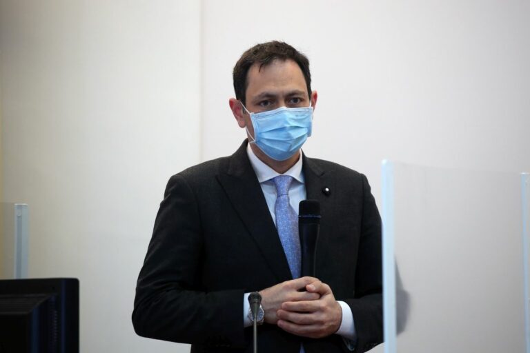 Covid, Razza “Da lunedì in Sicilia provvedimenti di contenimento”