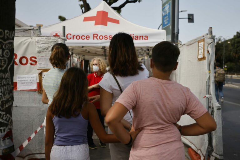 Vaccino, in Lombardia “campagna” per sensibilizzare i giovani
