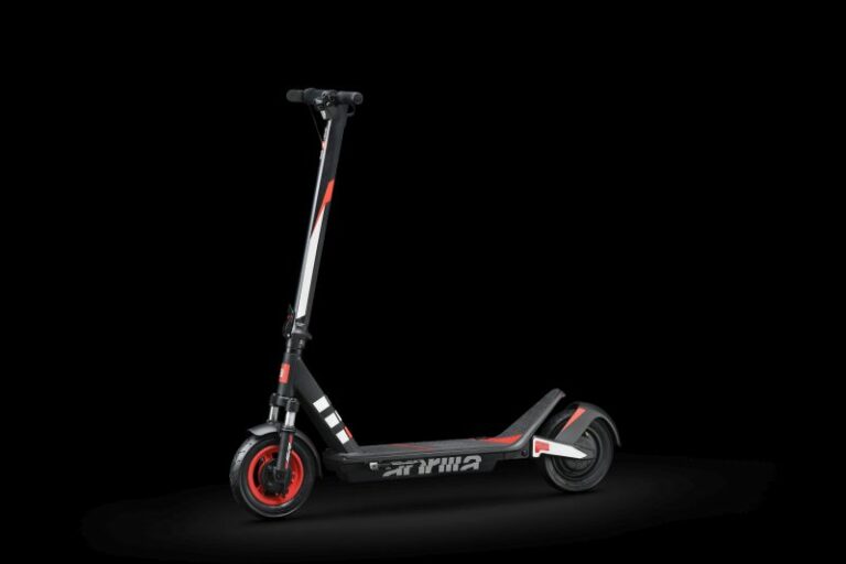 Aprilia amplia offerta mobilità leggera con nuovo monopattino