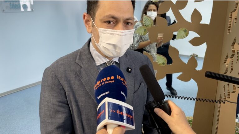 Covid, Razza “Tema obbligo vaccinale sia prioritario per il governo nazionale”