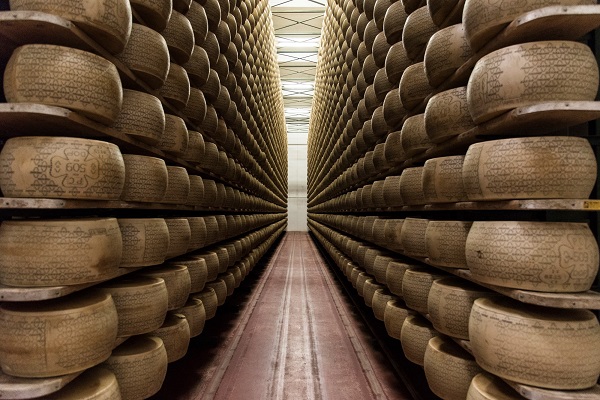 Controlli Carabinieri a prodotti Dop e Igp, sanzioni e sequestri