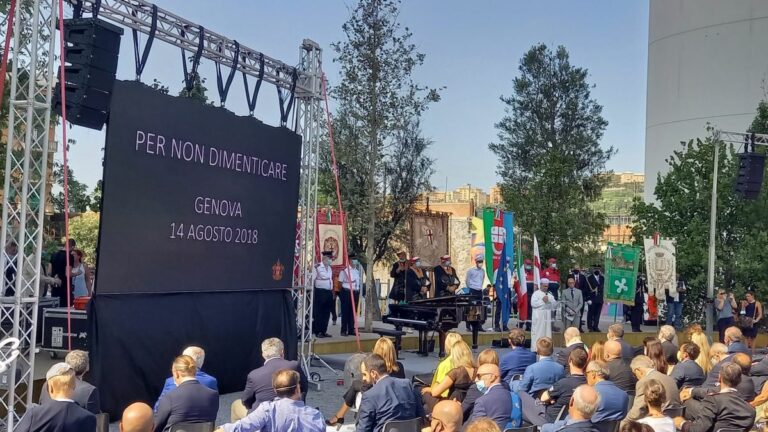 Ponte Morandi, dal crollo alla rinascita tra ricordo e rabbia