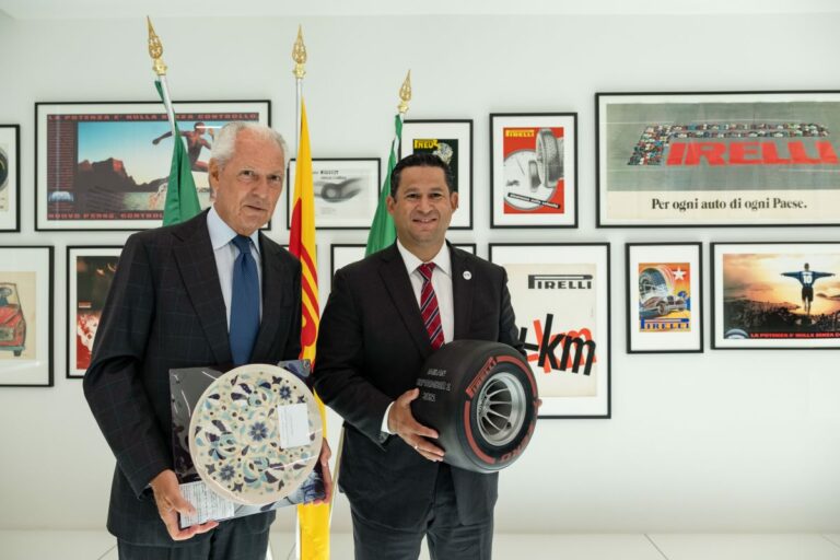 Pirelli, governatore stato Messico Guanajuato visita headquarters Milano