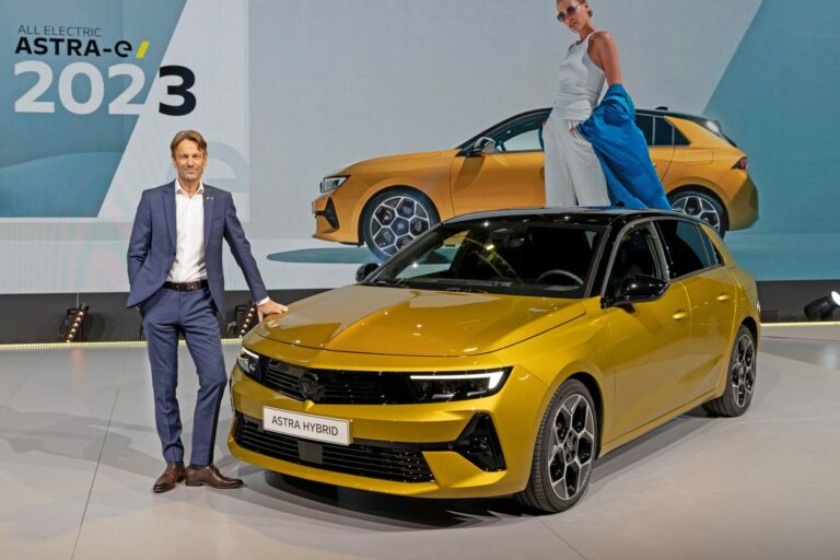 Nuova Opel Astra presentata in anteprima mondiale a Rùsselsheim
