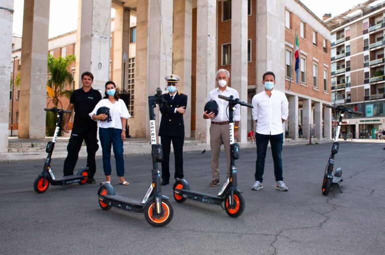 Helbiz in prima linea per la sicurezza con una due giorni a Latina