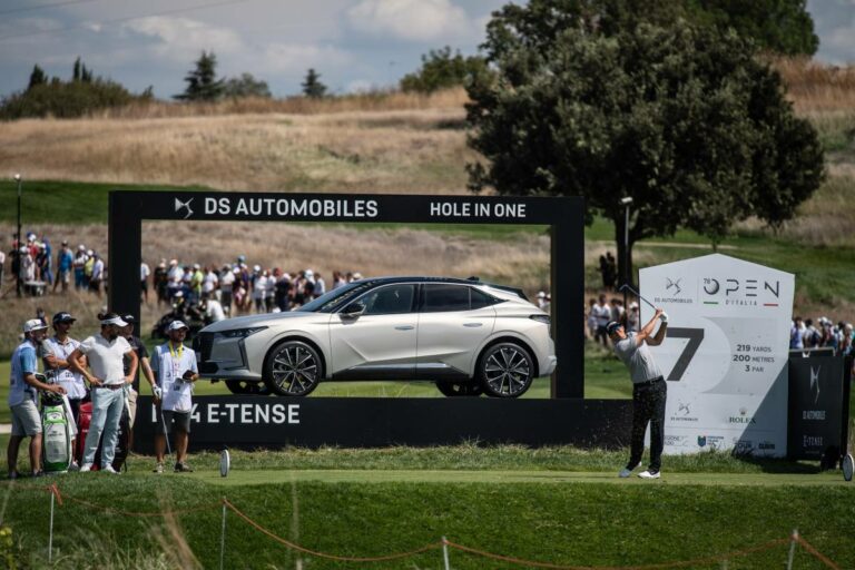 Ds Automobiles protagonista con gamma E-Tense all’Open d’Italia di golf