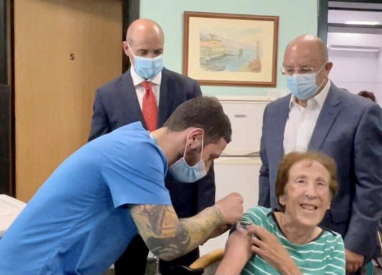 Malta administers third dose of Covid-19 vaccine
