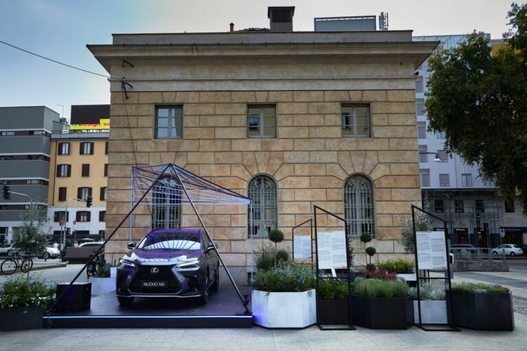 Lexus NX, la visione della mobilità del futuro alla Milano Design Week