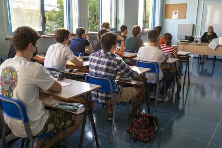 Scuola, Solinas “Siete la speranza e il volto più bello della Sardegna”
