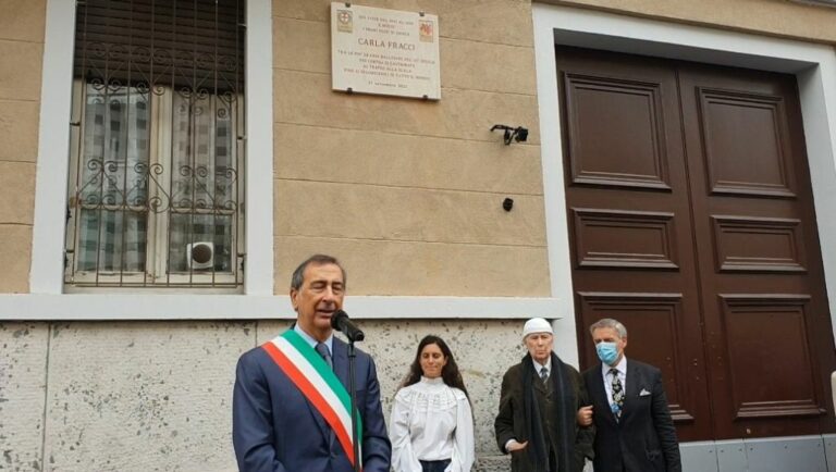 Sala “Carla Fracci delicata milanese come tutti vorremmo essere”