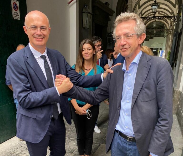 D’Incà “Manfredi uomo giusto per far crescere Napoli”