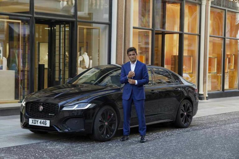 Jaguar XF protagonista di un inseguimento alla James Bond