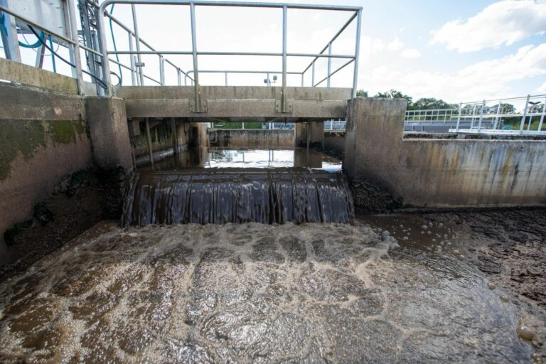 Corte Ue, l’Italia ha violato le norme su raccolta acque reflue urbane