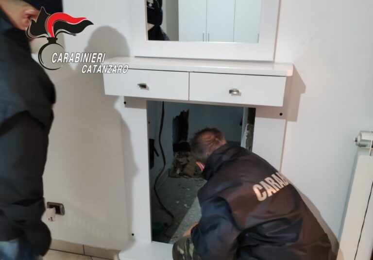 Catturato boss della ‘Ndrangheta latitante, scovato in un bunker