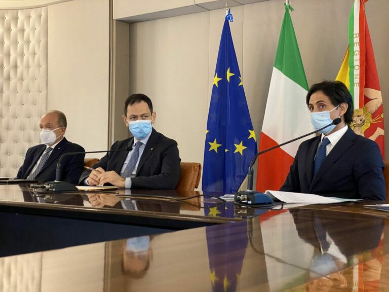 Covid, la Sicilia torna in zona bianca