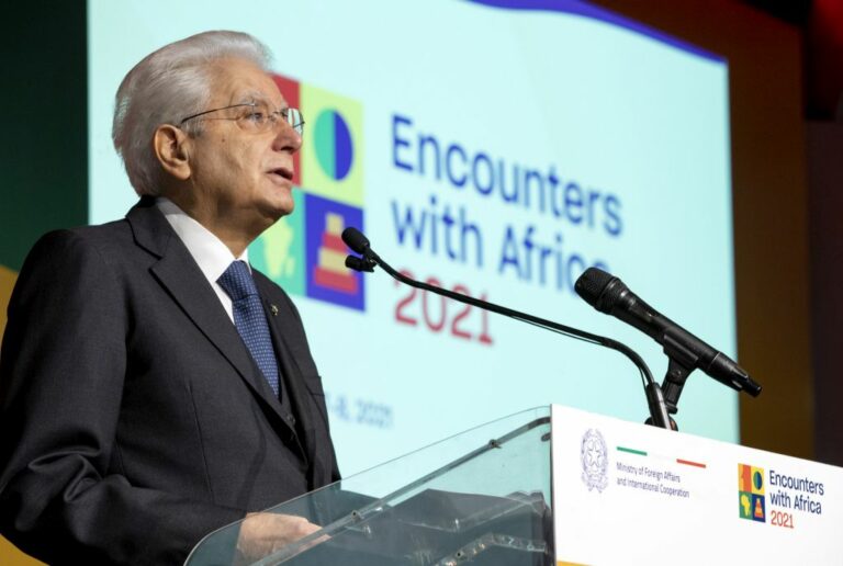 Clima, Mattarella “Non è più tempo di ambiguità e di distinguo”