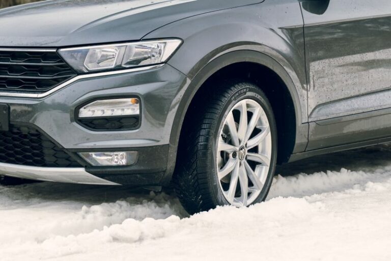Pirelli, con Cinturato Winter 2 la lamella “cattura neve” allungabile
