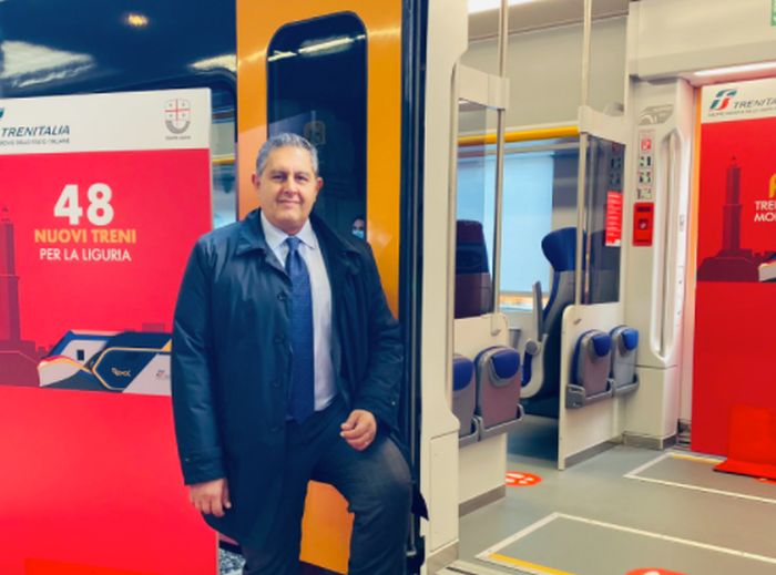 Consegnati due nuovi treni Pop, Toti “La flotta ligure sarà tra le più moderne”