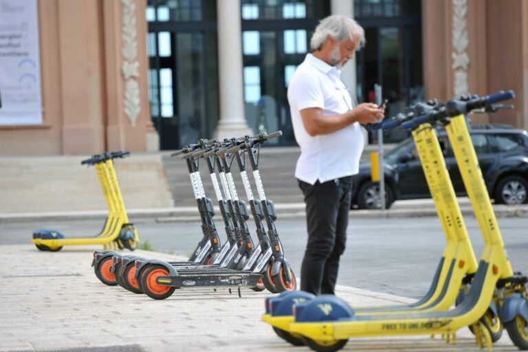 Monopattini,Assosharing “Obbligo casco non supportato da dati incidenti”