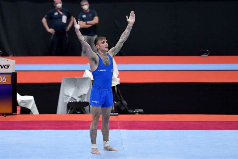 Storico oro Bartolini nel corpo libero ai Mondiali di artistica