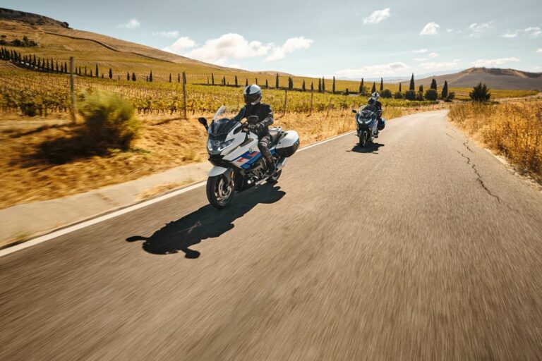 Nuove Bmw K 1600, K 1600 GTL, K 1600 B e K 1600 Grand America