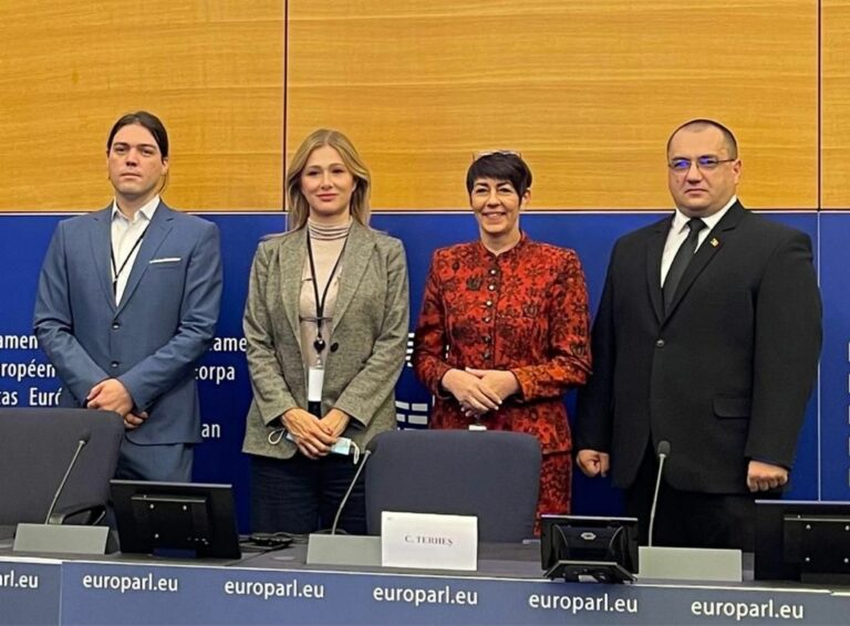 Green Pass, Donato “in tutta Europa è emergenza democratica”