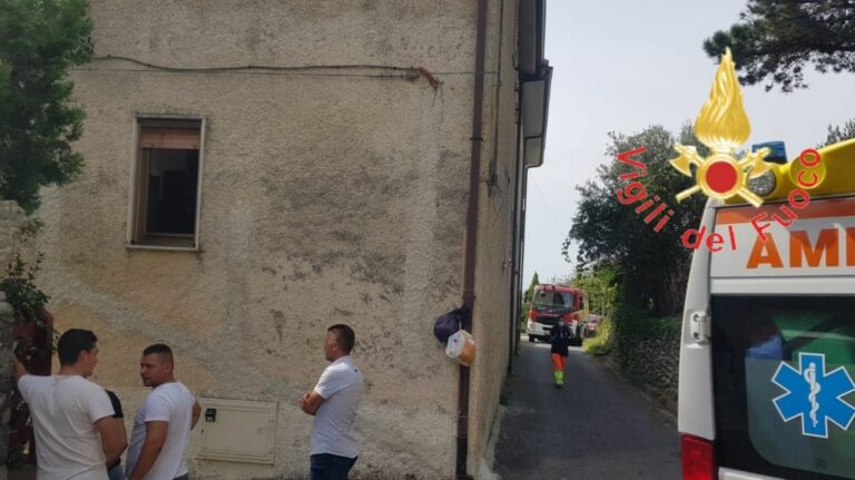 Tragedia in Calabria, 4 morti per esalazioni tossiche da vasca mosto