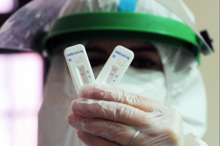 Covid, 2.834 nuovi casi e 41 decessi